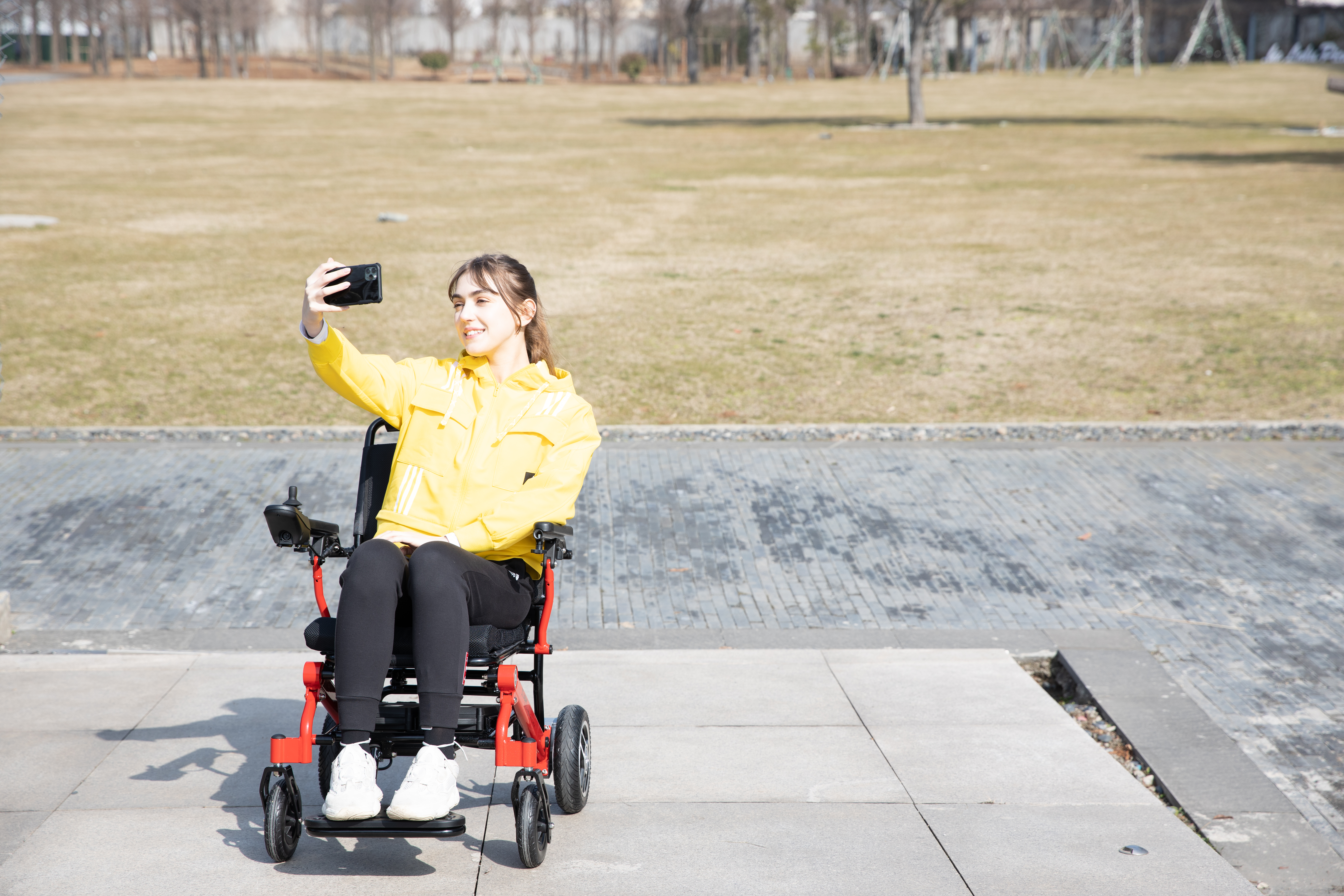 14 cosas sobre las sillas de ruedas el&eacute;ctricas que sus hijos no quieren que usted sepa